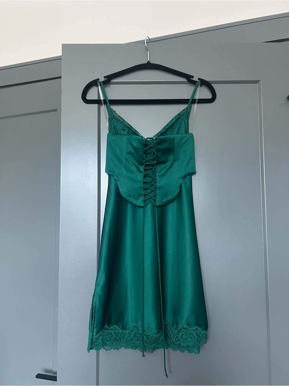 House of CB ‘Soraya’ Emerald Green dress - Picture 4 of 6